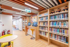 Sunderland HK library, and students can borrow two library textbooks for two weeks at a time.